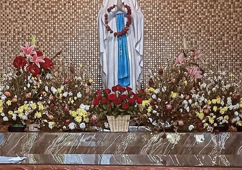 Santa Perawan Maria, Ratu